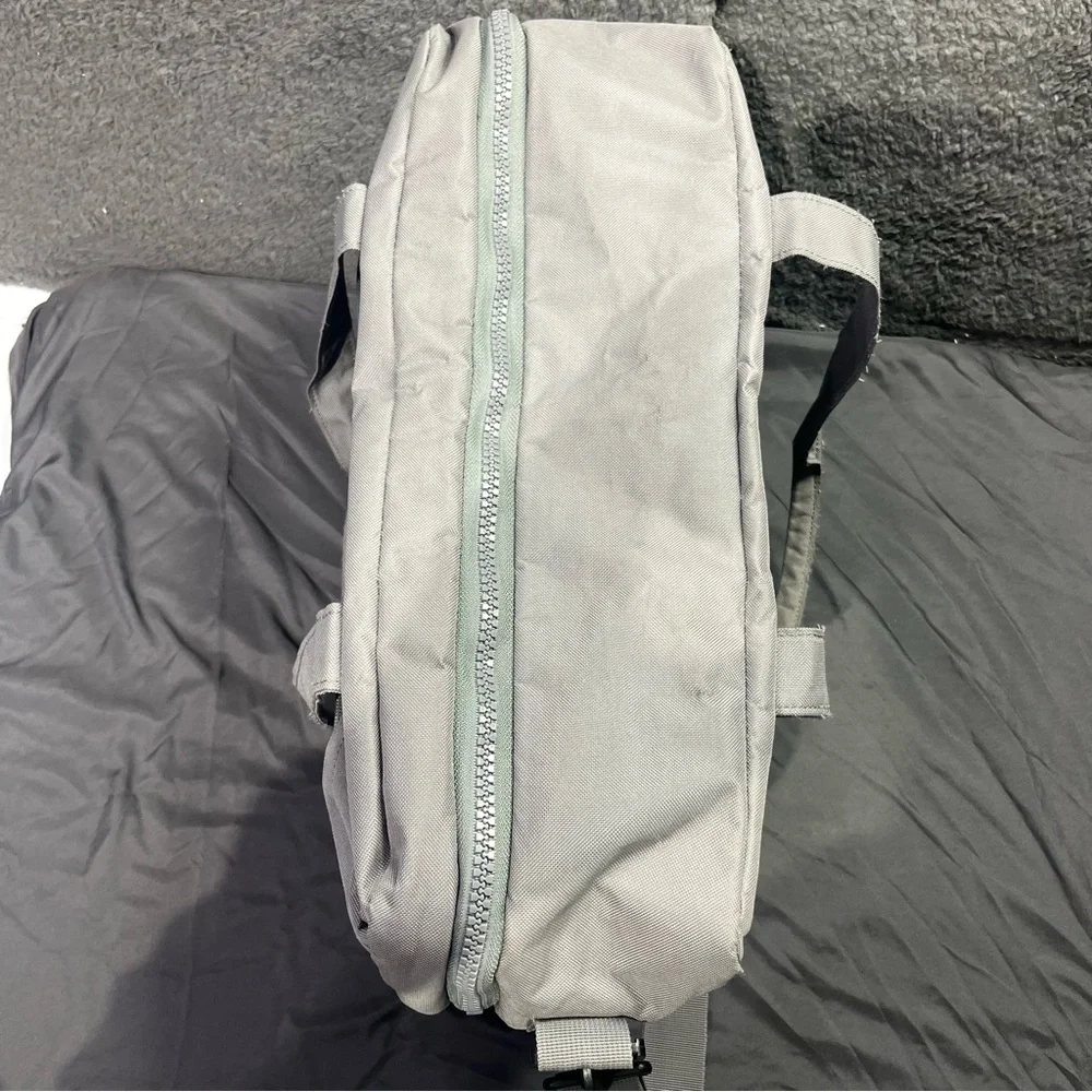 Herschel‎ Supply Company Gray Travel Bag